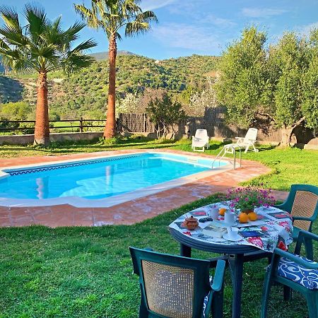 Vivelorural Casa Y Piscina En Zahara De La Sierra Villa Eksteriør billede